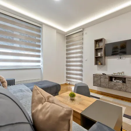 Lux Kleopatra Vip Bogic Apartment *
